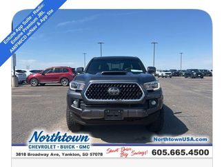 Used 2018 Toyota Tacoma TRD Sport AWD/4WD video 3