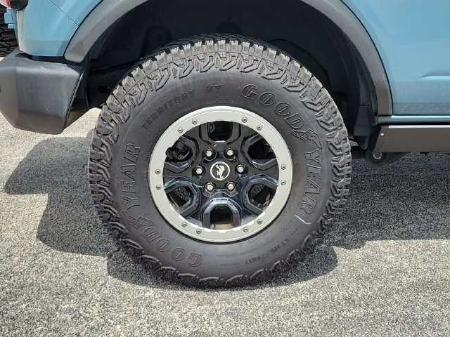 Certified 2022 Ford Bronco Outer Banks w/ Sasquatch Package AWD/4WD image 6