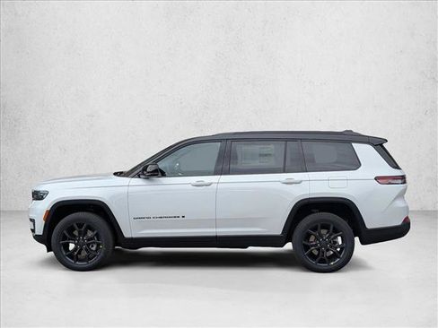 New 2025 Jeep Grand Cherokee L Limited image 9