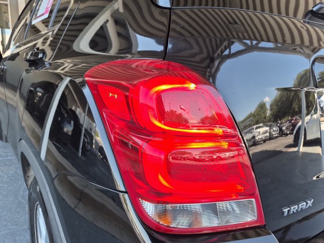 Used 2018 Chevrolet Trax LT FWD image 26