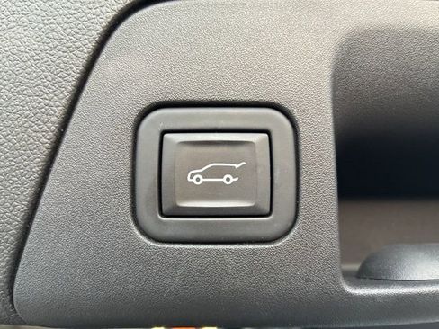 Used 2023 Buick Envision Avenir image 8