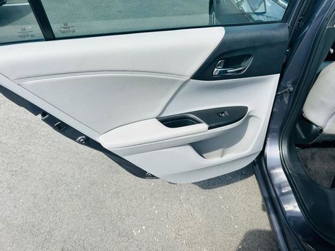 Used 2016 Honda Accord EX-L image 26