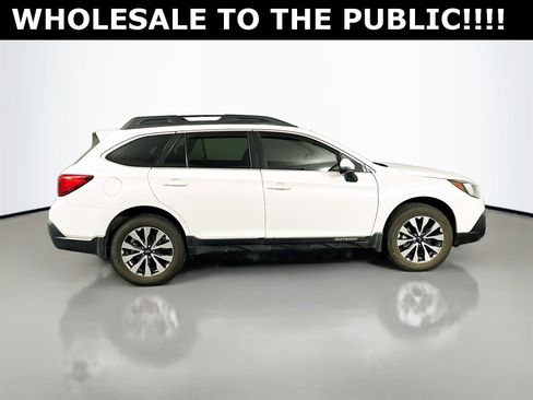Used 2018 Subaru Outback 2.5i Limited image 9