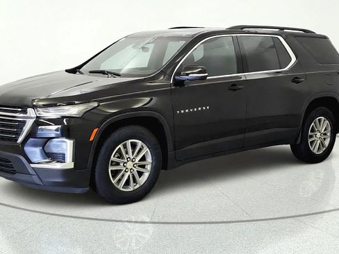 Used 2023 Chevrolet Traverse LT w/ LPO, Floor Liner Package AWD/4WD image 4