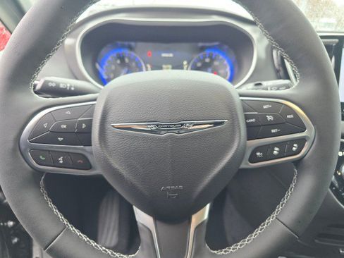 New 2026 Chrysler Voyager LX FWD image 27