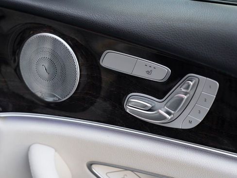 Used 2017 Mercedes-Benz E 300 image 54