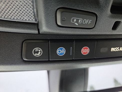 Used 2021 GMC Sierra 1500 AT4 w/ AT4 Value Package AWD/4WD image 22