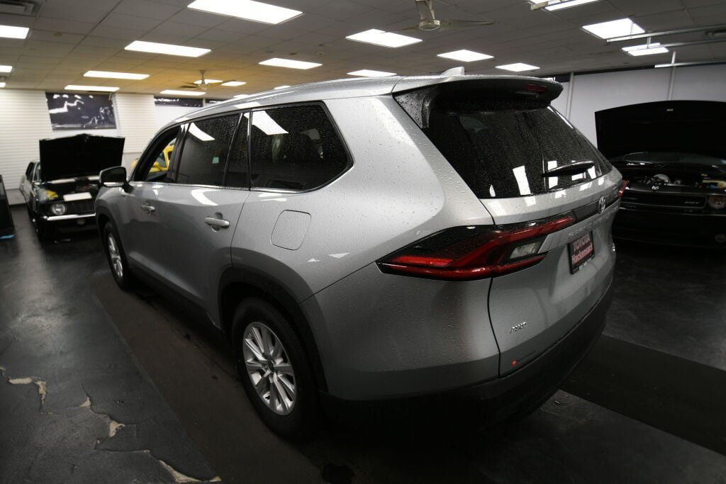 Certified 2025 Toyota Grand Highlander AWD image 5