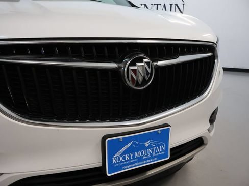 Used 2020 Buick Enclave Essence w/ Trailering Package, 5000 lbs. AWD/4WD image 9