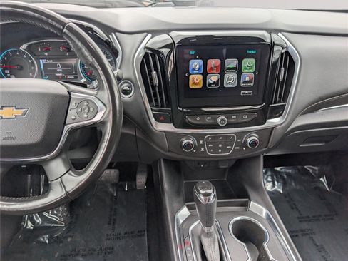Used 2018 Chevrolet Traverse LT AWD/4WD image 19