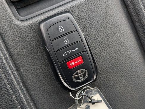 Used 2024 Toyota Grand Highlander Limited image 32