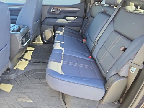 Used 2023 Chevrolet Silverado 1500 High Country w/ High Country Premium Package image 17