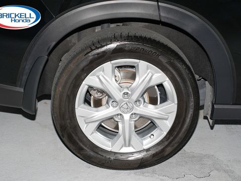 Certified 2025 Honda HR-V LX image 40