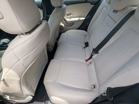 Used 2019 Mercedes-Benz A 220 image 17