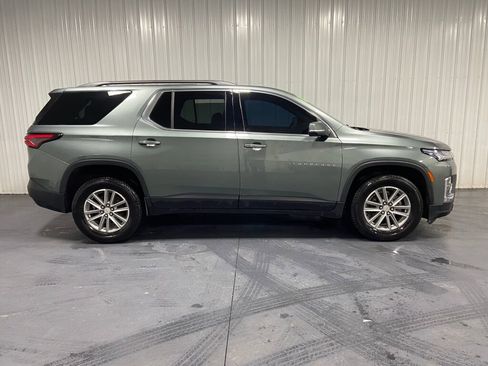 Used 2022 Chevrolet Traverse LT image 21