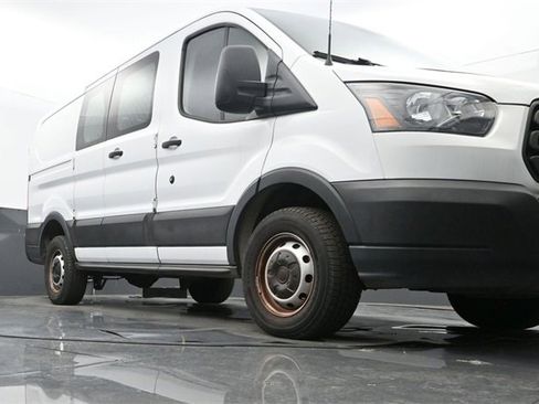 Used 2019 Ford Transit 250 130 Low Roof image 9