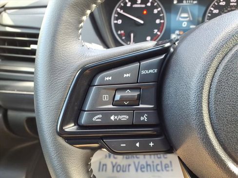 Certified 2025 Subaru Forester Premium AWD/4WD image 17