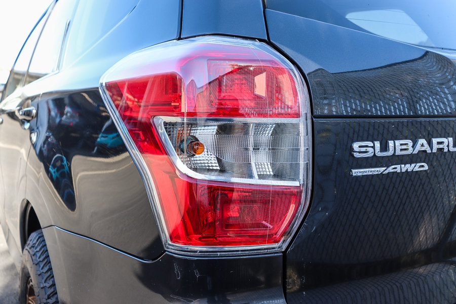 Used 2016 Subaru Forester 2.5i Premium AWD/4WD image 7