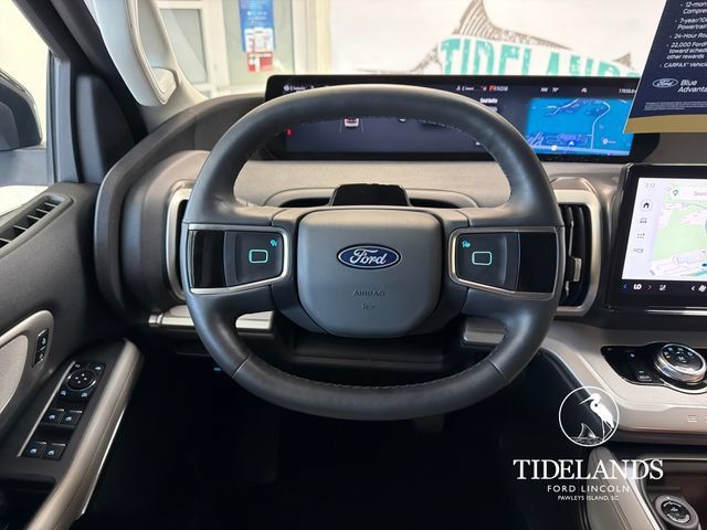 Certified 2025 Ford Expedition Active RWD image 17