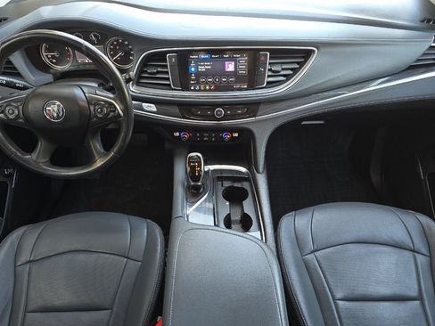 Used 2020 Buick Enclave Essence FWD image 13