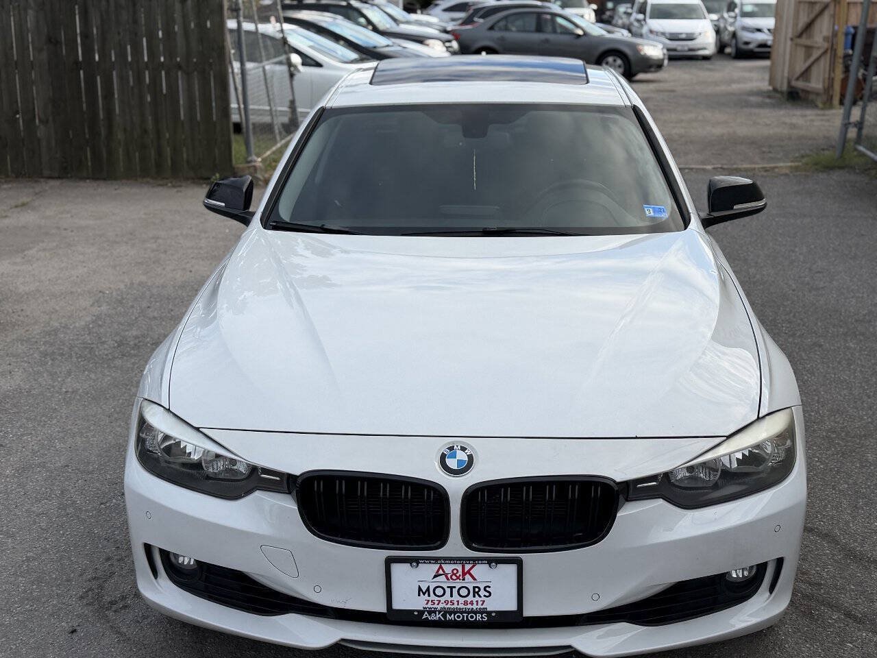 Used 2015 BMW 328i xDrive Sedan AWD/4WD image 4