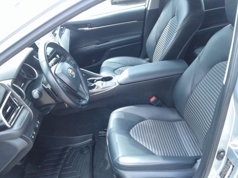 Used 2024 Toyota Camry SE FWD image 14