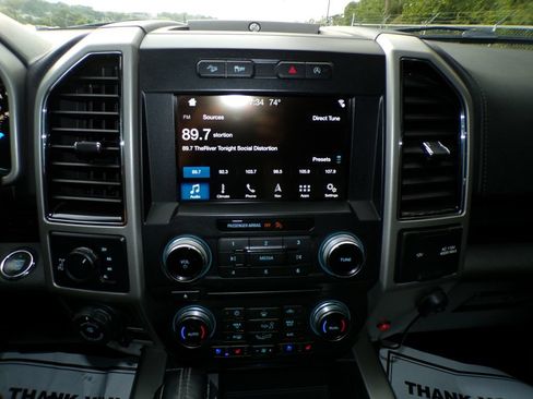 Used 2018 Ford F150 Lariat w/ Equipment Group 502A Luxury AWD/4WD image 26
