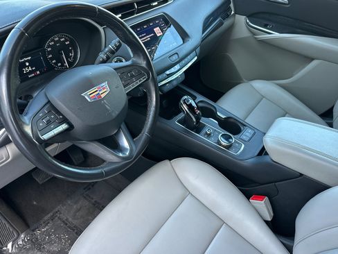 Certified 2023 Cadillac XT4 Premium Luxury image 10