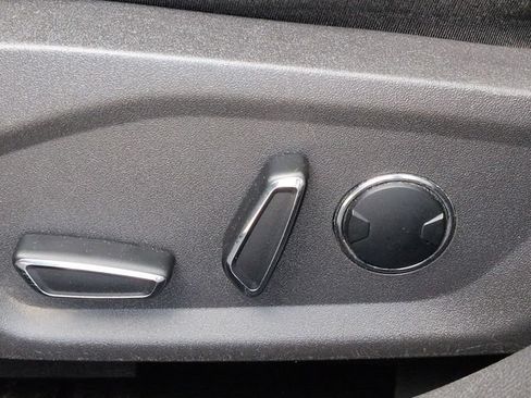Used 2013 Ford Fusion SE FWD image 19