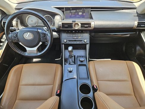 Used 2016 Lexus IS 200t RWD image 21