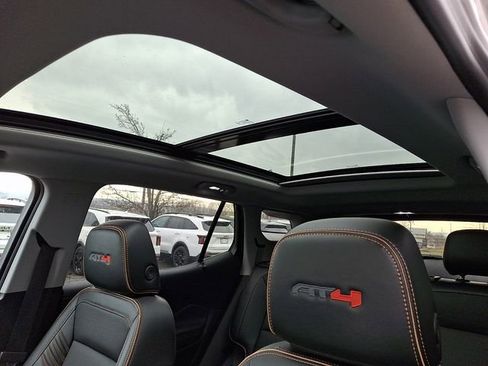 Used 2024 GMC Terrain AT4 image 14