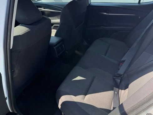 Used 2025 Toyota Camry LE FWD image 7