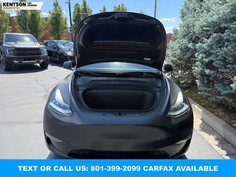 Used 2023 Tesla Model Y Long Range AWD/4WD image 32