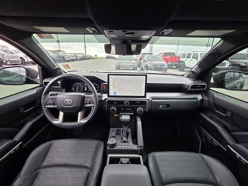 Used 2025 Toyota 4Runner TRD Off-Road Premium w/ Tow Technology Package image 27