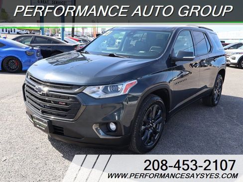 Used 2021 Chevrolet Traverse RS image 3