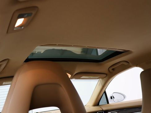 Used 2013 Porsche Panamera S w/ Premium Pkg Plus image 21