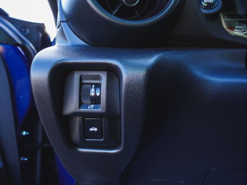 Used 2025 Toyota GR86 Premium image 18