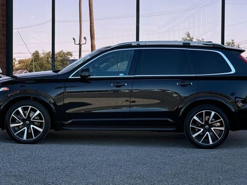 Used 2019 Volvo XC90 T6 Momentum w/ Advanced Package AWD/4WD image 4