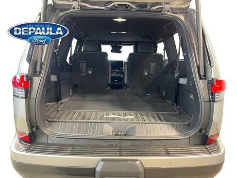 Used 2024 Lexus GX 550 image 6