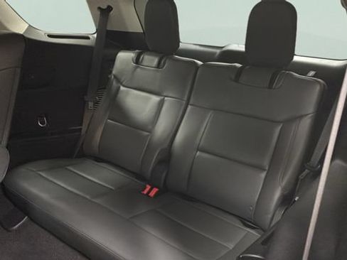 Used 2025 Ford Explorer Active w/ Active Comfort Package AWD/4WD image 33