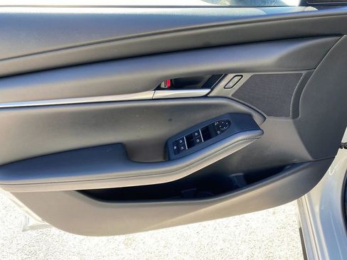 Used 2021 MAZDA MAZDA3 s image 9