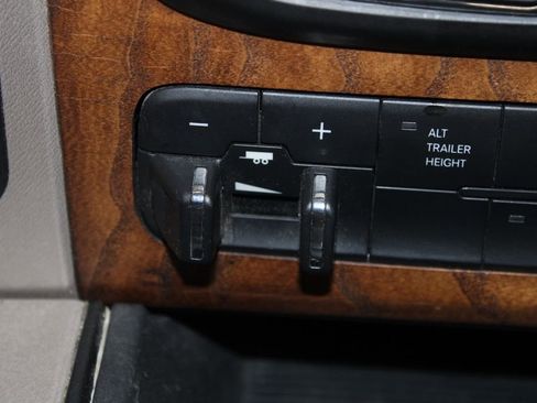 Used 2018 RAM 2500 Longhorn w/ Longhorn Southfork Package image 43