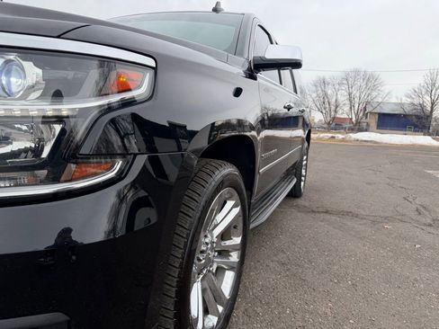 Used 2015 Chevrolet Suburban LT image 15