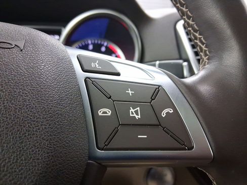 Used 2015 Mercedes-Benz ML 350 ML 350 image 23