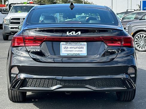 Used 2023 Kia Forte GT-Line w/ GT-Line Technology Package FWD image 3
