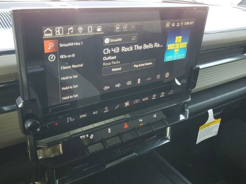 New 2026 GMC Hummer EV 4x4 Crew Cab image 10