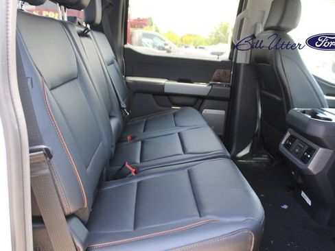 New 2026 Ford F250 Lariat w/ Black Appearance Package AWD/4WD image 9