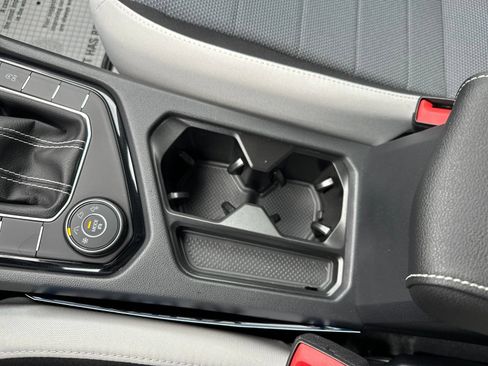 Certified 2025 Volkswagen Taos S AWD/4WD image 58