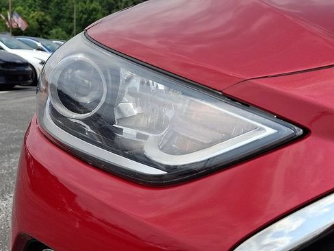 Used 2017 Hyundai Elantra Limited FWD image 9