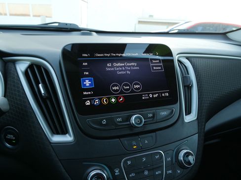 Used 2024 Chevrolet Malibu LT image 26